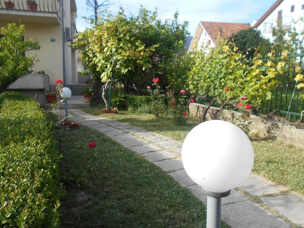 Apartment Cherry Kaštela 外观 照片