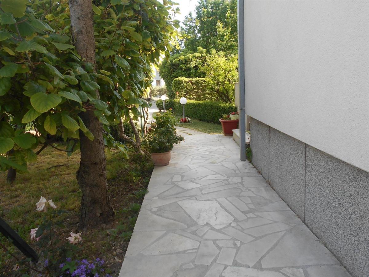 Apartment Cherry Kaštela 外观 照片